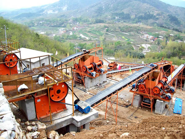 100 TPH Stone Crushing Plant in Russia