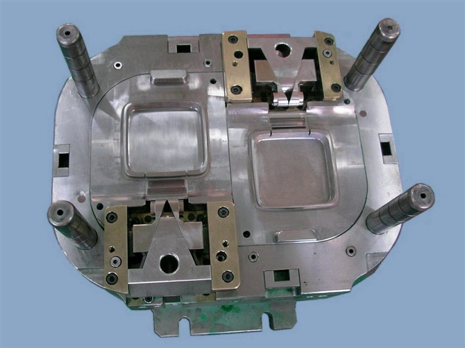 Precision Injection Molding Tool